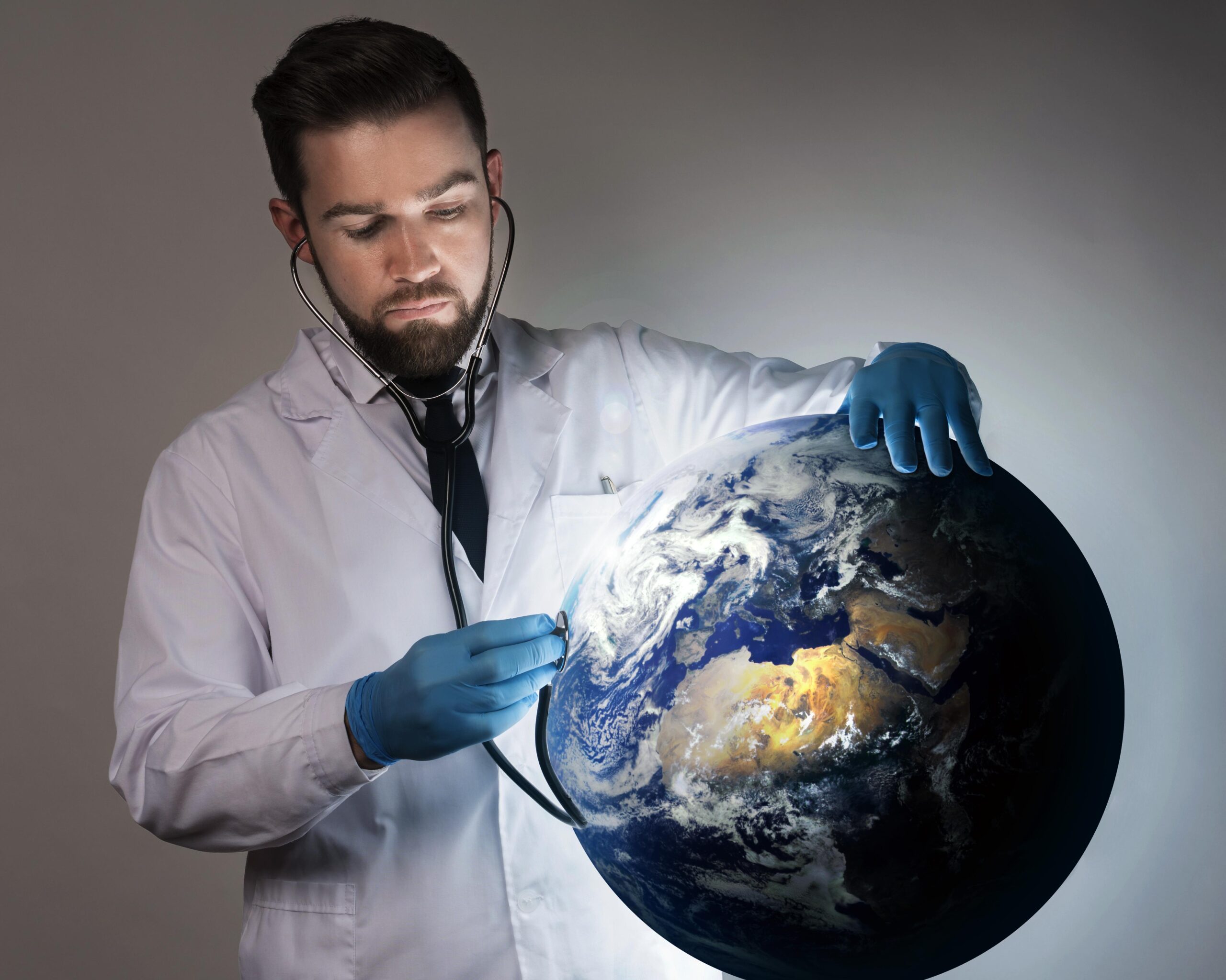 Chi fu il primo scienziato al mondo?