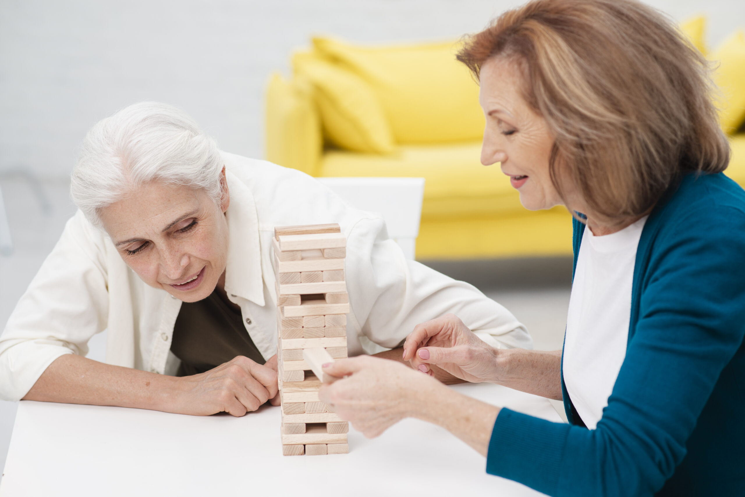 Nuovo promettente trattamento per l’Alzheimer elimina i grovigli di tau