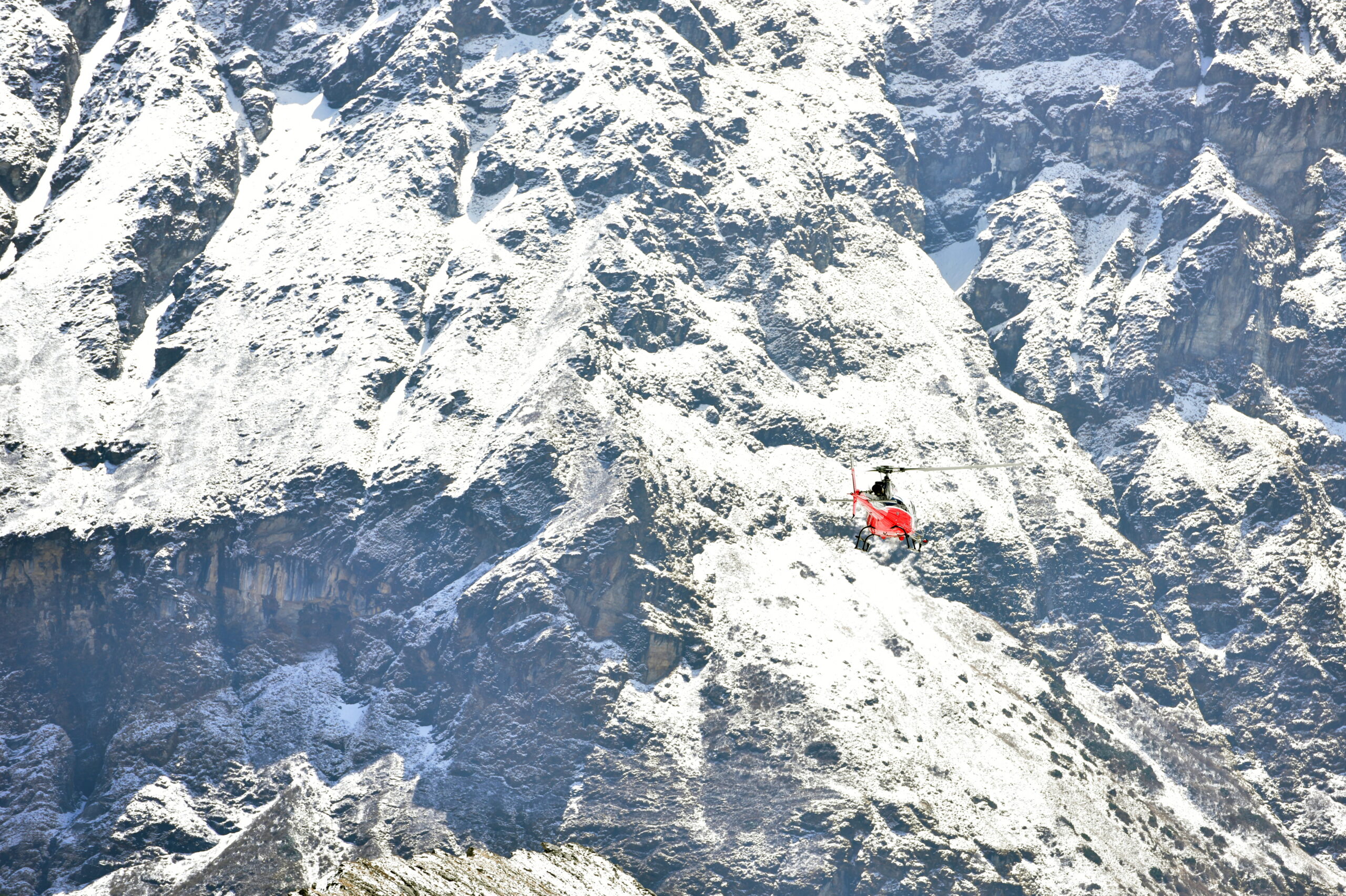 Everest è un’anomalia tra gli Himalaya. Ora conosciamo il motivo