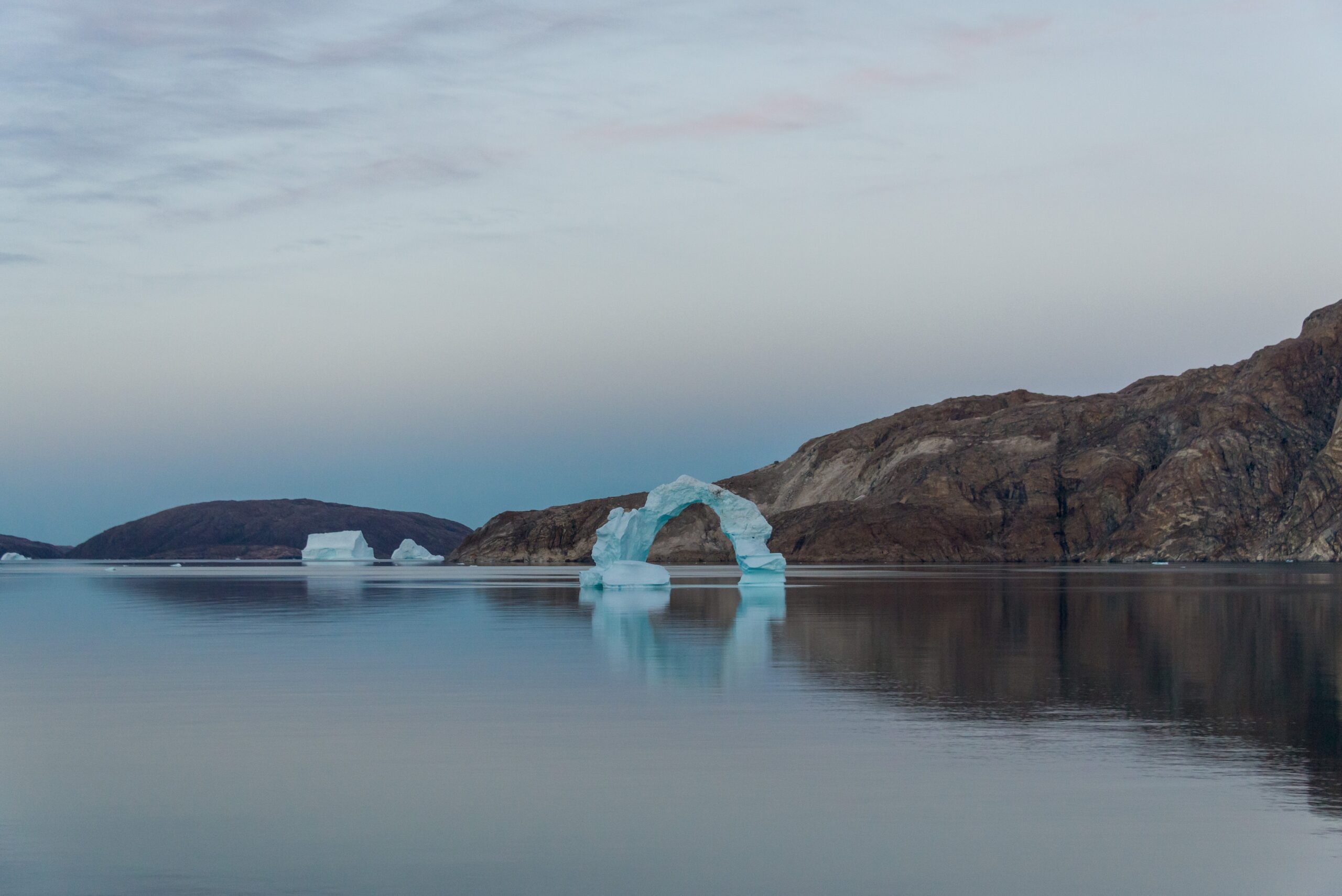 Perché la Groenlandia si scioglie più velocemente del resto del mondo. Nuove scoperte sull'amplificazione artica