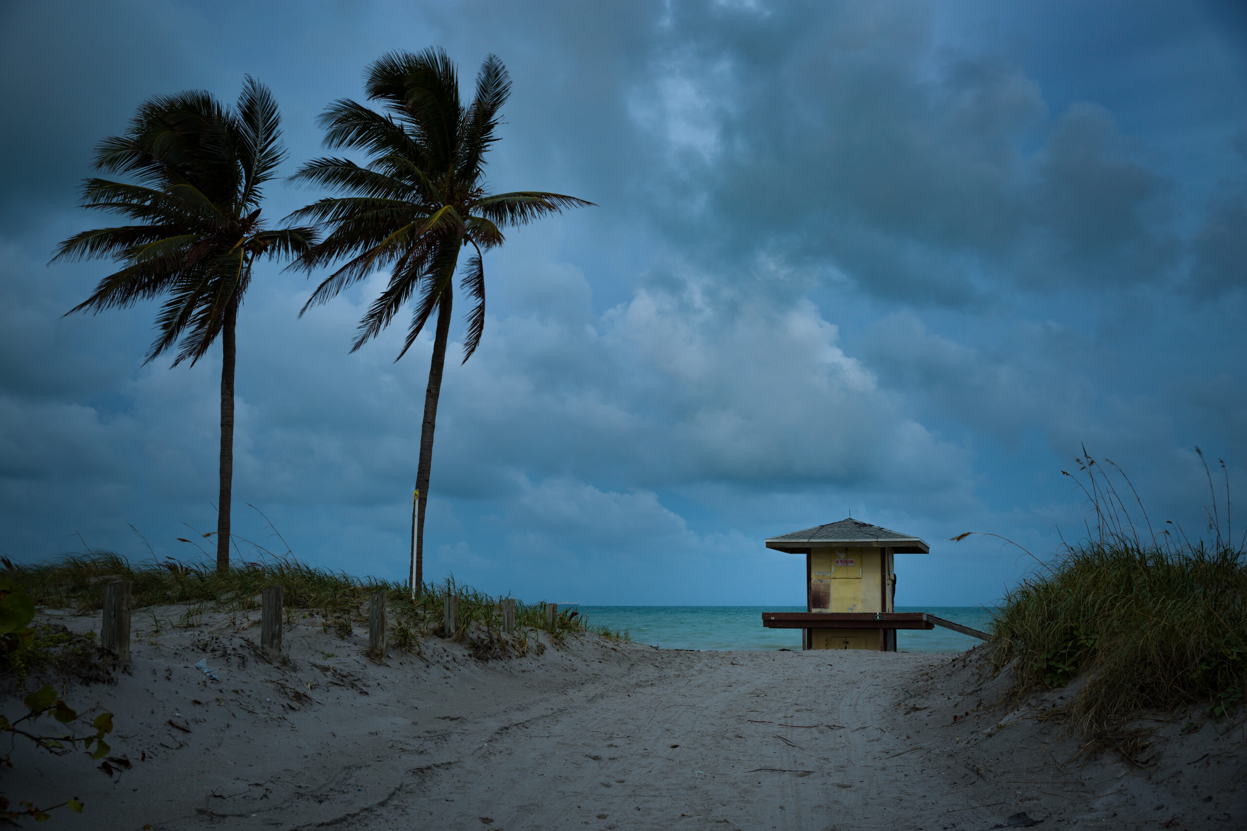 L'uragano Milton si avvicina per un impatto notturno sulla costa ovest della Florida