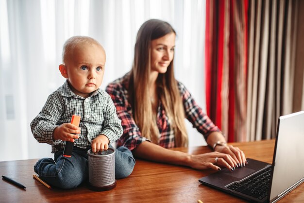 Nuova ricerca smentisce miti. Il caffè in gravidanza è sicuro per lo sviluppo cerebrale del bambino