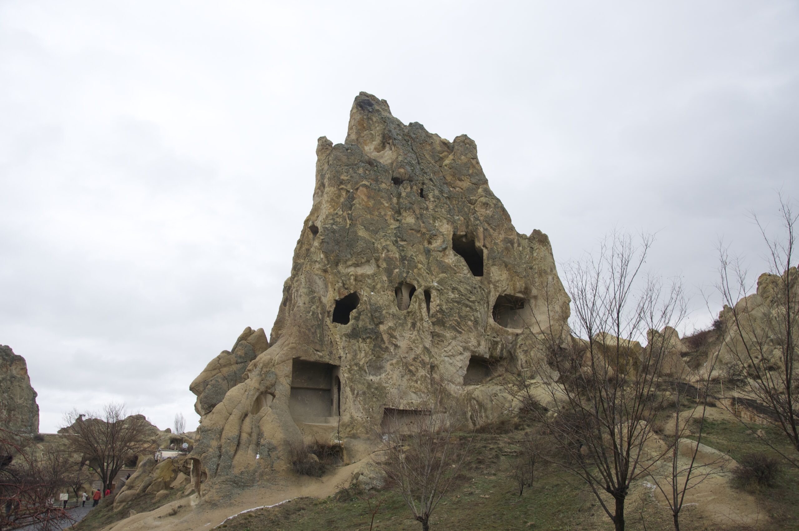 Scoperta di enormi città antiche nascoste tra le montagne dell’Uzbekistan